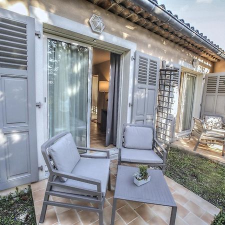 ホテル La Tour Carree - Grasse Sud ペメナード エクステリア 写真
