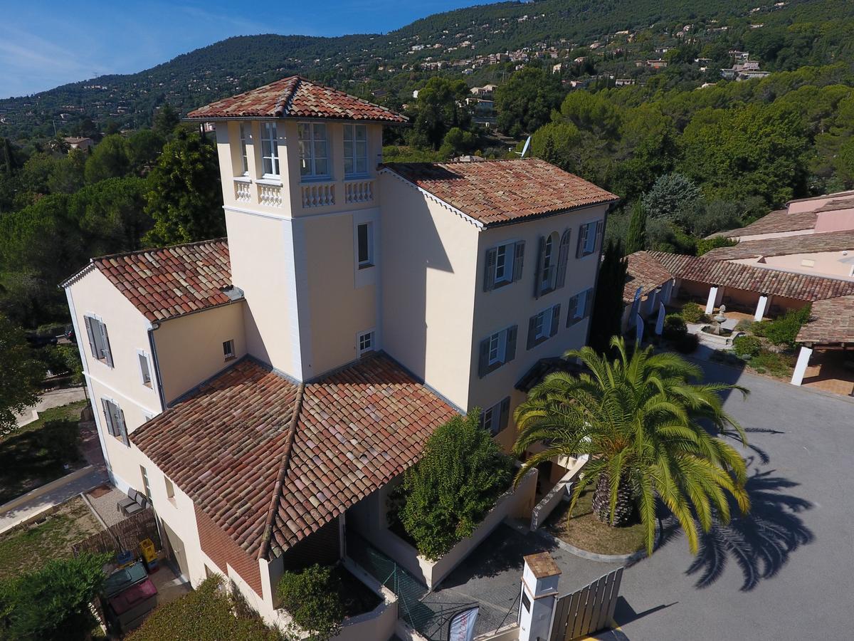 ホテル La Tour Carree - Grasse Sud ペメナード エクステリア 写真
