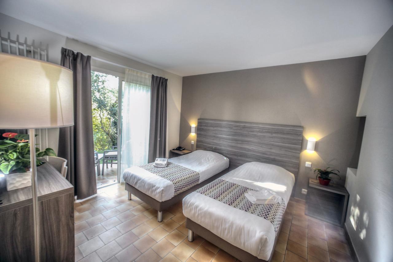 ホテル La Tour Carree - Grasse Sud ペメナード 部屋 写真