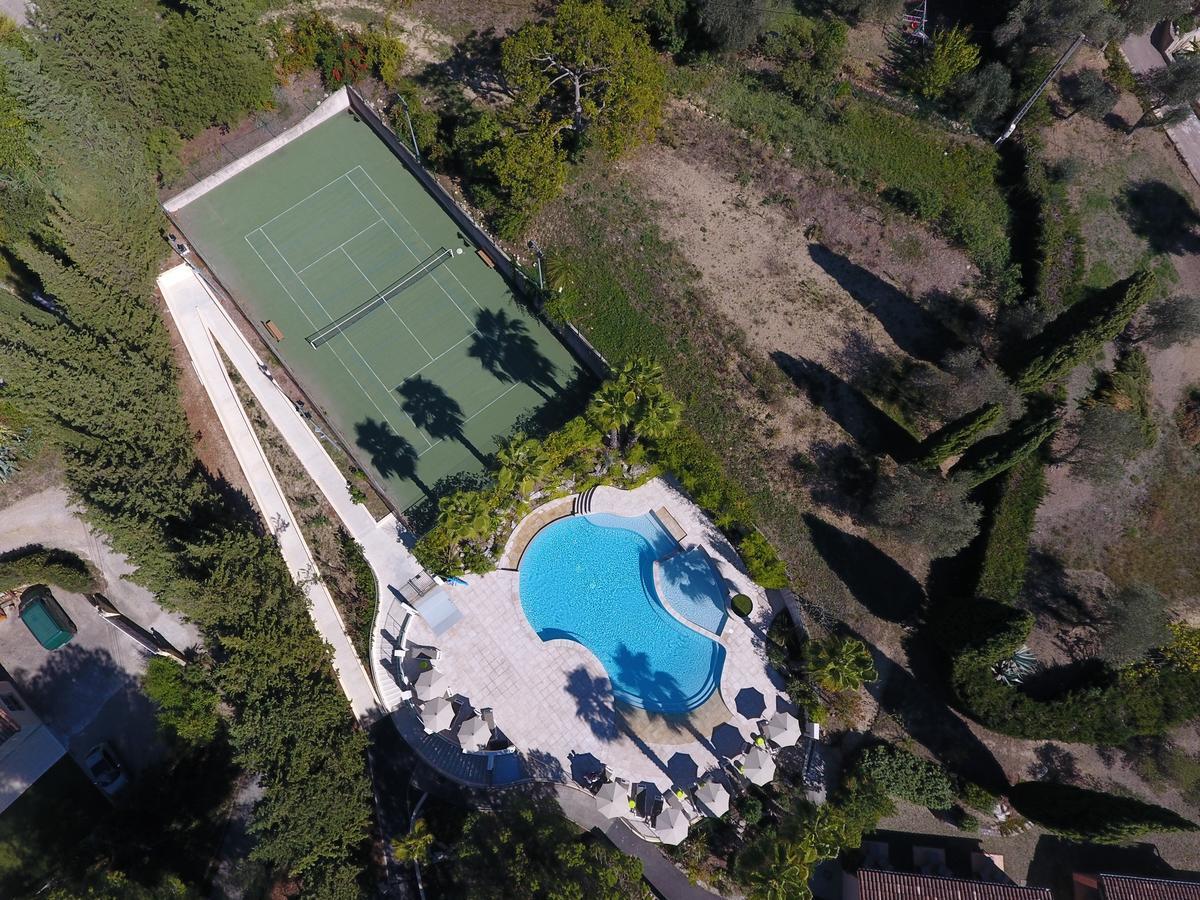 ホテル La Tour Carree - Grasse Sud ペメナード エクステリア 写真