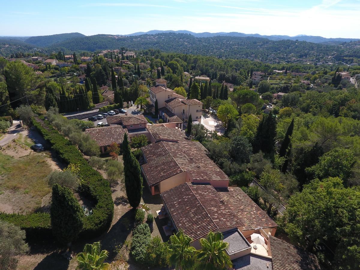 ホテル La Tour Carree - Grasse Sud ペメナード エクステリア 写真